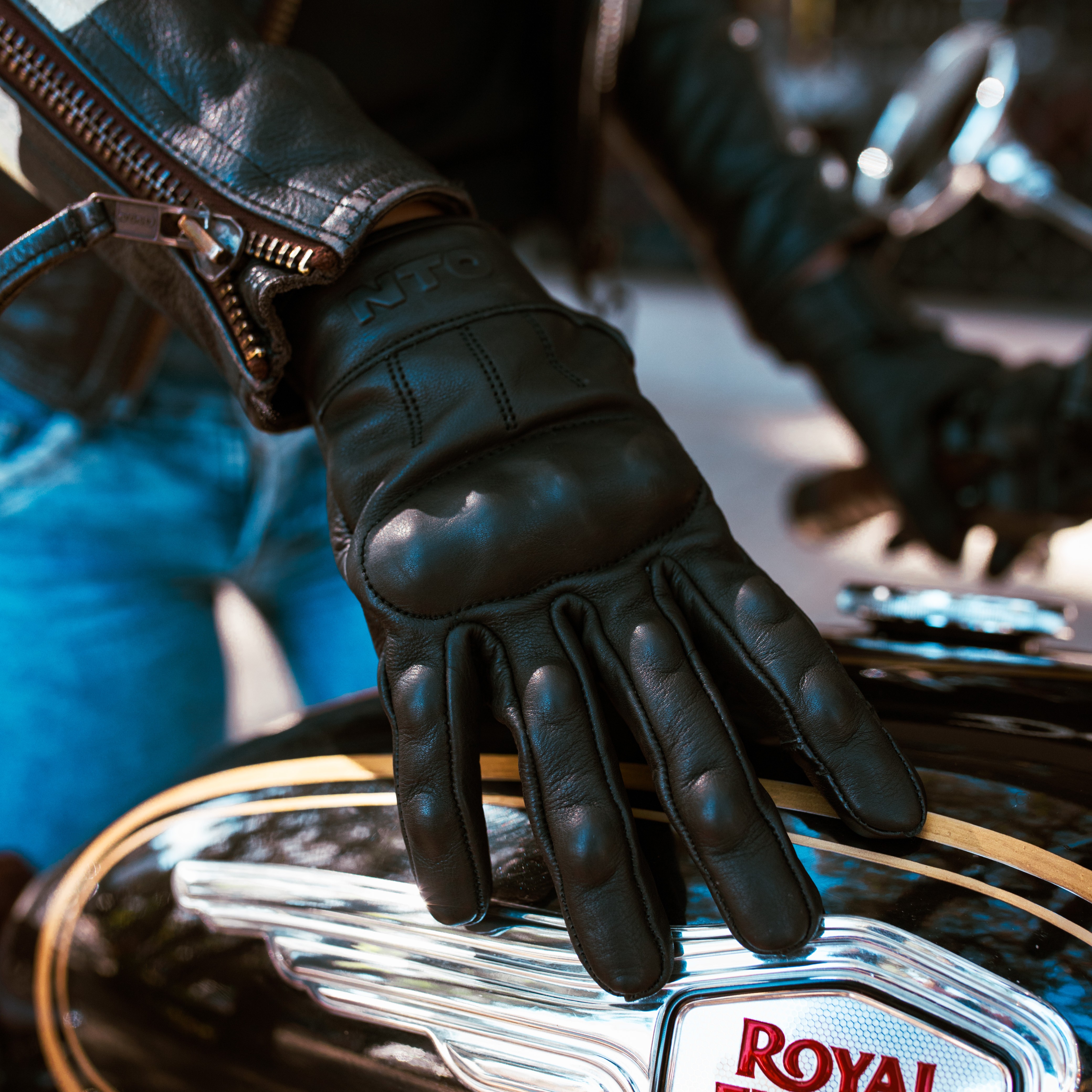 Guante NTO Ruby Evo Mujer Negro